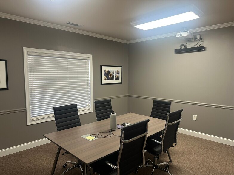 More Photos Of 5655 Lake Acworth Dr NW, Acworth Loft Creative Space For Lease