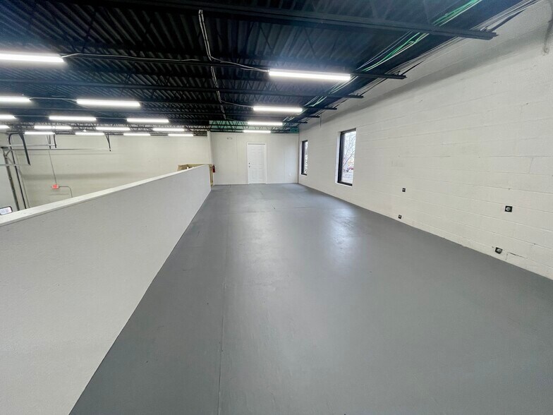 More Photos Of 3925 Lafayette Blvd, Fredericksburg Flex For Lease