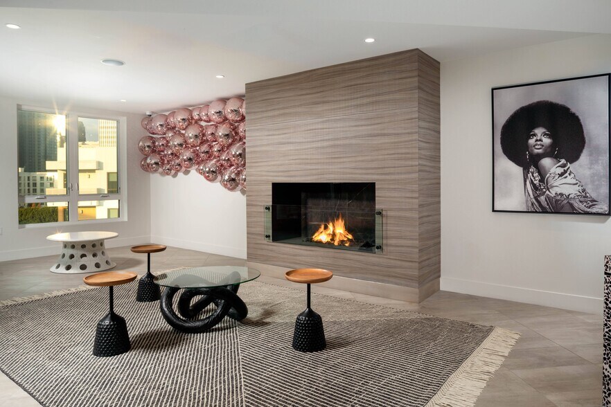 More Photos Of 1340 S Hill St, Los Angeles Apartments For Lease