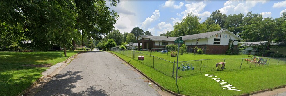 More Photos Of 1130 Hurst St, Gadsden Religious Facility For Sale