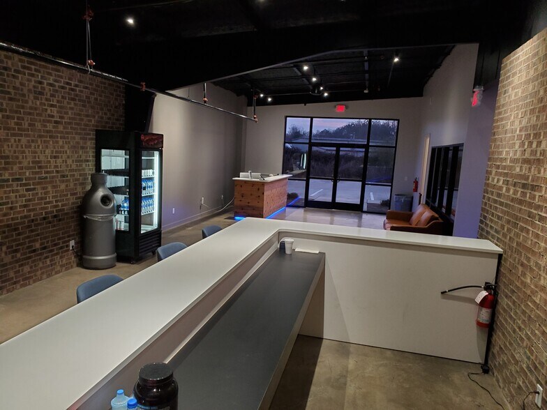 More Photos Of 4312 Republic Ct, Concord Warehouse For Lease
