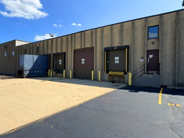 More Photos Of 7900 S Route 31, Crystal Lake Warehouse For Lease