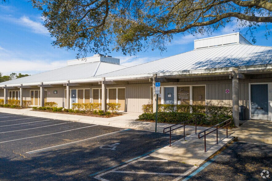 More Photos Of 2901 W Busch Blvd, Tampa Unknown For Lease