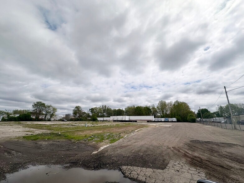 More Photos Of 1250 Industrial dr, Mishawaka Land For Sale