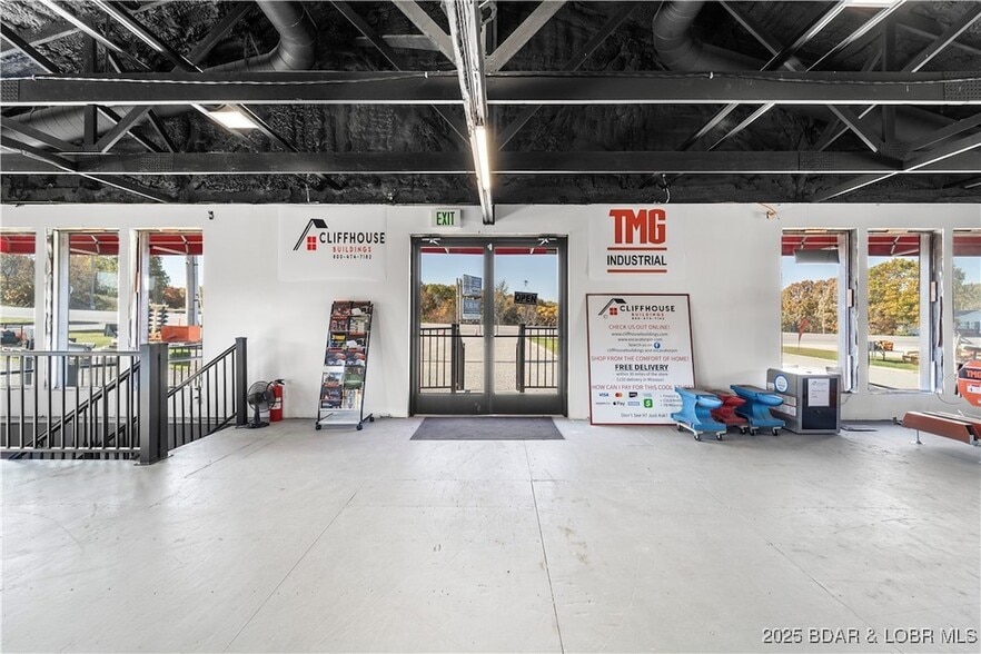 More Photos Of 706 N Main St, Gravois Mills General Retail For Sale