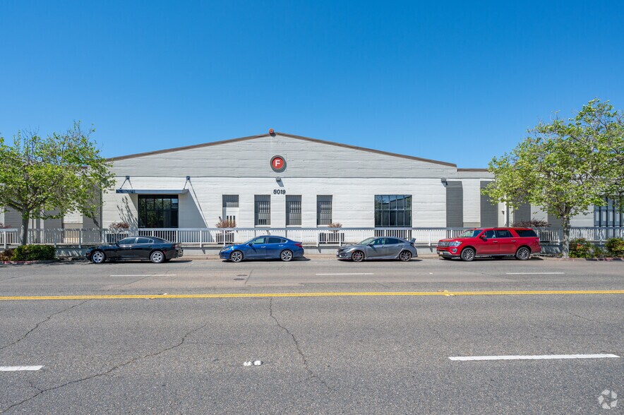 More Photos Of 5011-5115 Dudley Blvd, Mcclellan Serviced Offices For Lease
