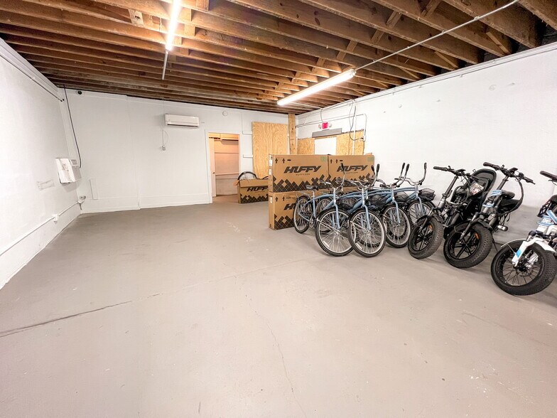 More Photos Of 12 N Pavilion Ave, Carolina Beach Storefront Retail Office For Sale