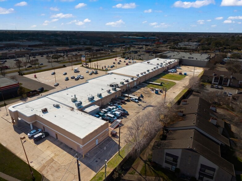 More Photos Of 12600 Bissonnet St, Houston Unknown For Lease