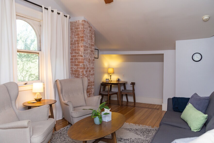 More Photos Of 531 E Lynwood St, Phoenix Office Residential For Sale