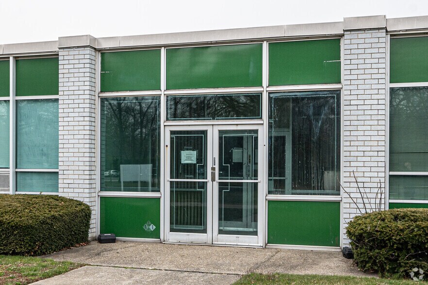 More Photos Of 135 Baylis Rd, Melville Manufacturing For Lease