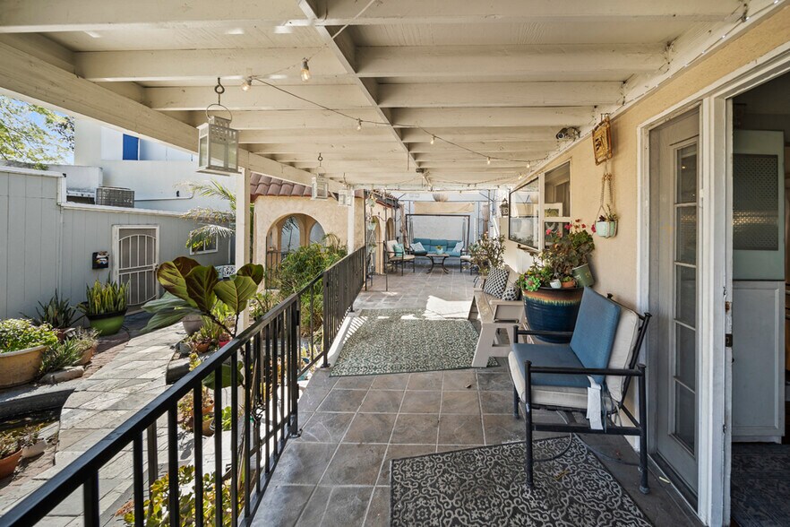 More Photos Of 906 E Commonwealth Ave, Fullerton Storefront For Sale