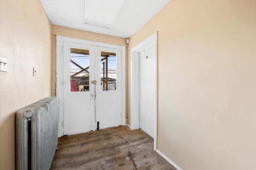 More Photos Of 401 S Springfield Rd, Clifton Heights Storefront Retail Residential For Sale