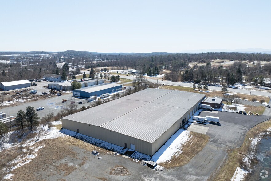More Photos Of 1210 Route 9, South Schodack Warehouse For Lease