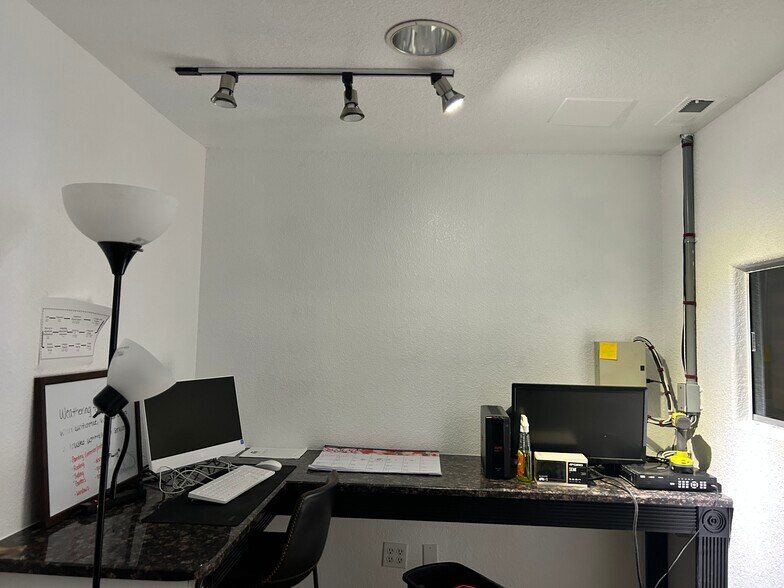 More Photos Of 6900 Lowell Blvd, Westminster Freestanding For Lease