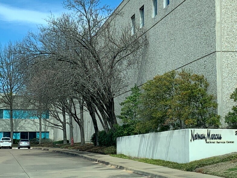 More Photos Of Neiman Marcus Blvd, Longview Land For Sale