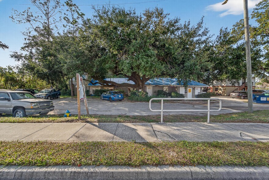 More Photos Of 4701 Land O Lakes Blvd, Land O' Lakes Apartments For Sale