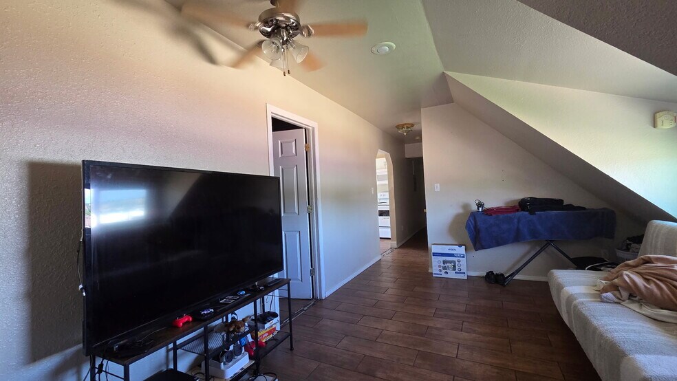 More Photos Of 616 W 10th St, Pueblo Apartments For Sale