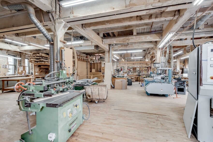 More Photos Of 54 Franklin St, Brooklyn Apartments For Sale