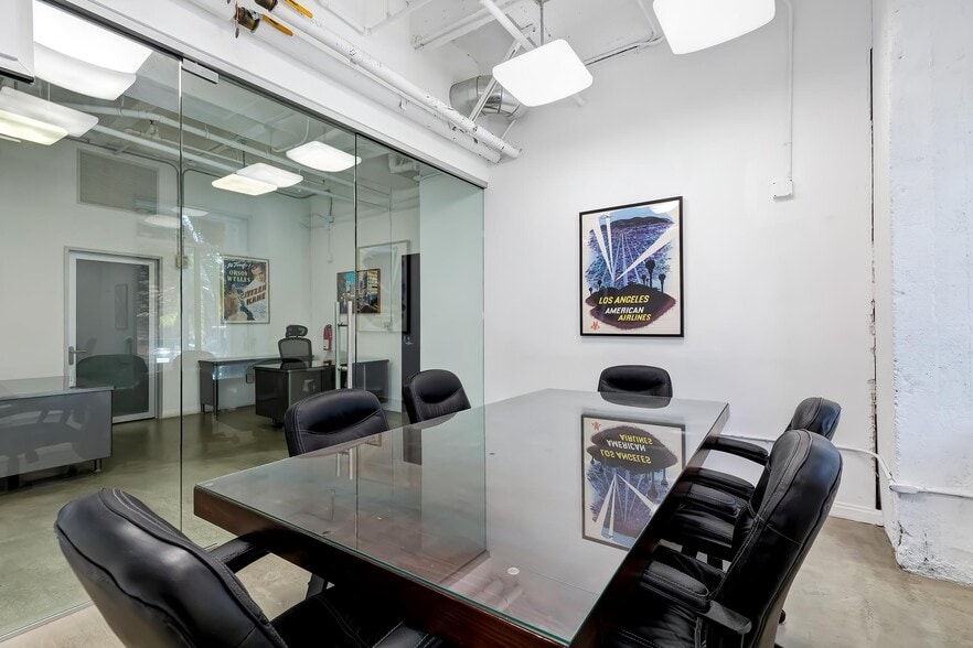 More Photos Of 6253 Hollywood Blvd, Los Angeles Apartments For Sale