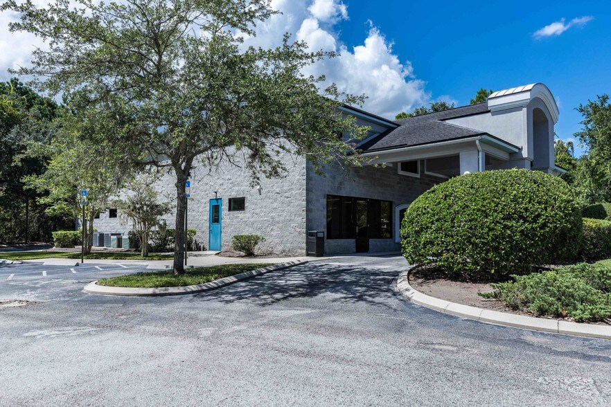 More Photos Of 8774 Perimeter Park Blvd, Jacksonville Medical For Sale