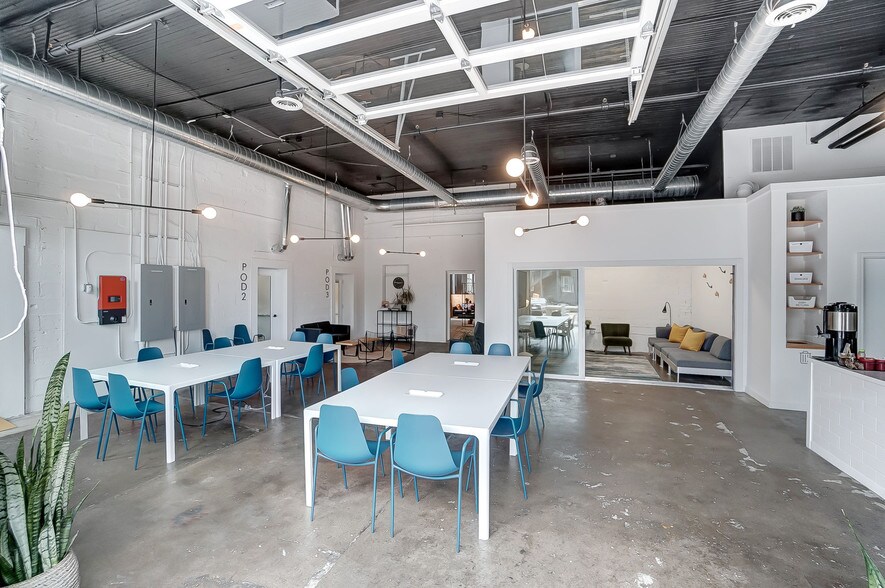 More Photos Of 408 4th Ave, Mason Office For Lease