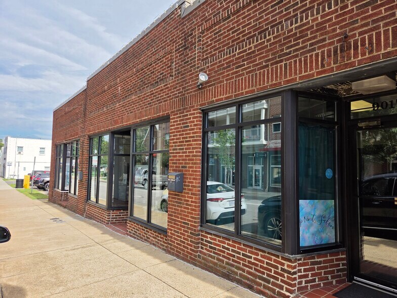 Primary Photo Of 9013-9017 Center St, Manassas Storefront Retail Office For Lease