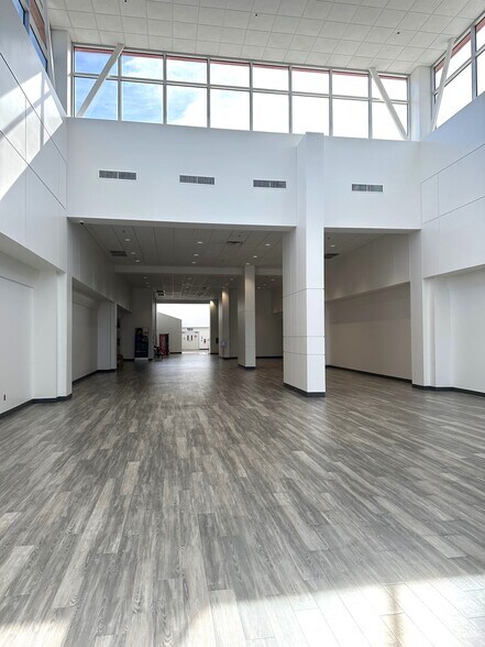 More Photos Of 4001 Preston Ave, Pasadena Medical For Lease