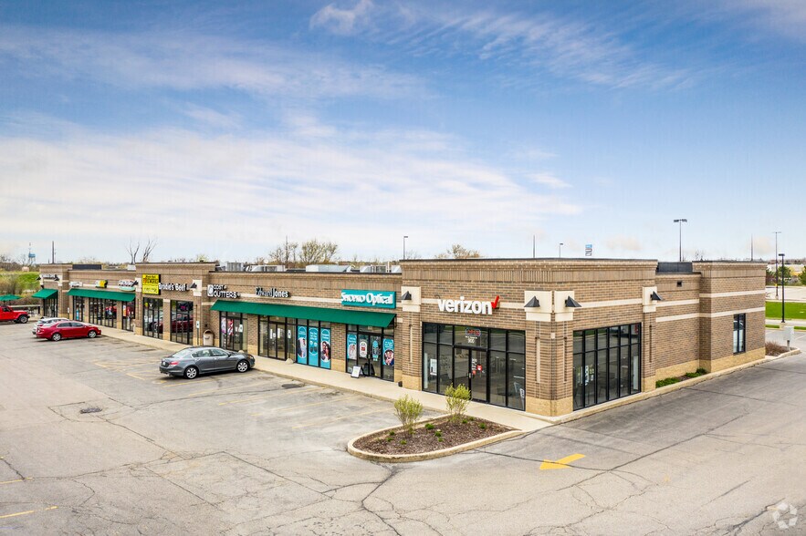 More Photos Of 1741 E Geneva St, Delavan General Retail For Lease