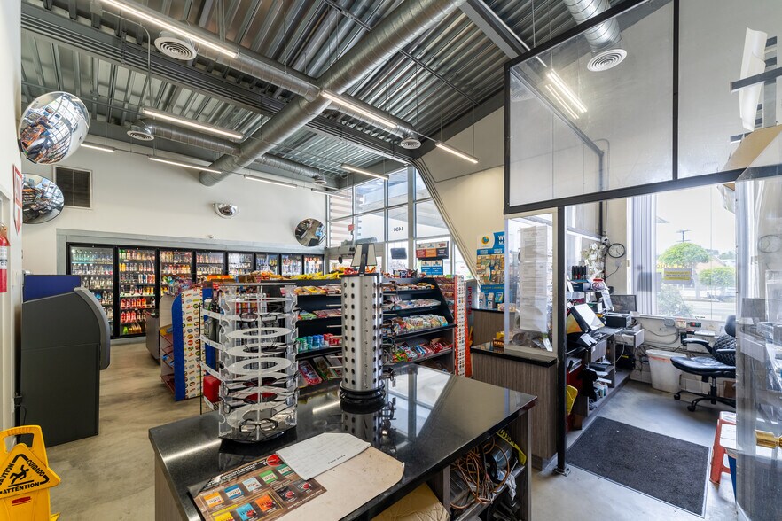 More Photos Of 1420-1430 N La Brea Ave, Inglewood Service Station For Sale