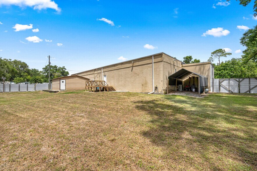More Photos Of 2926 NE Jacksonville Rd, Ocala Freestanding For Sale