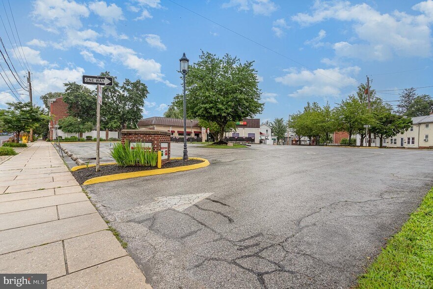 More Photos Of 132 W Main St, Westminster Restaurant For Sale