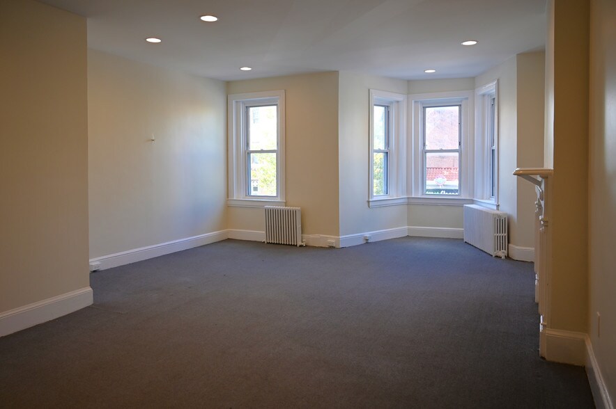 More Photos Of 1510 U St NW, Washington Storefront For Lease