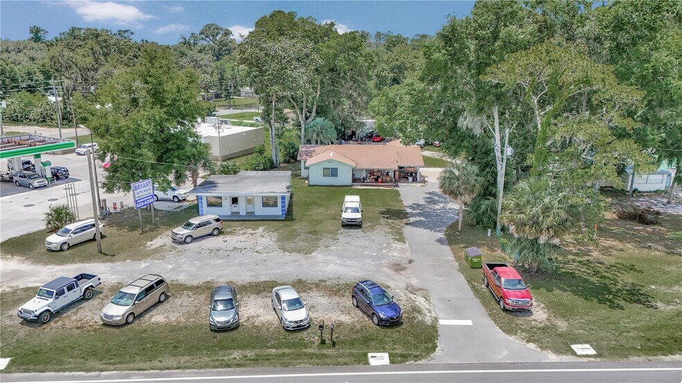 Primary Photo Of 5130 S Pine Ave, Ocala Auto Repair For Sale