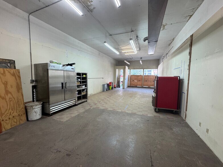 More Photos Of 725 Main St, Lafayette Storefront For Sale