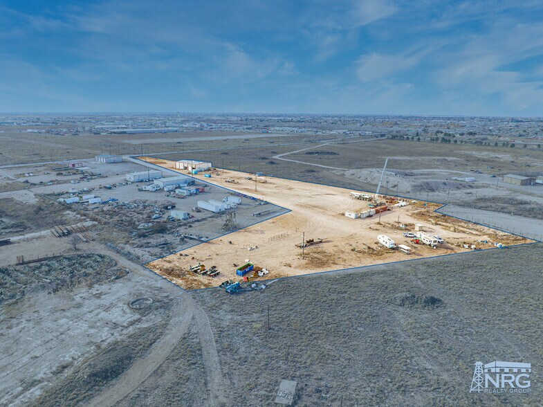 More Photos Of 2001 Crane Ave, Odessa Warehouse For Lease