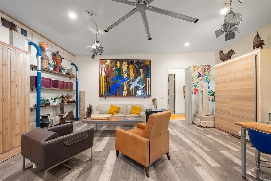 More Photos Of 5527 El Cajon Blvd, San Diego Storefront For Sale