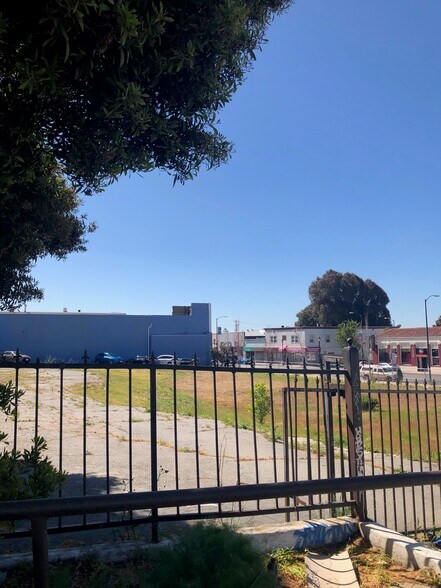 More Photos Of 7300 MacArthur Blvd, Oakland Land For Sale