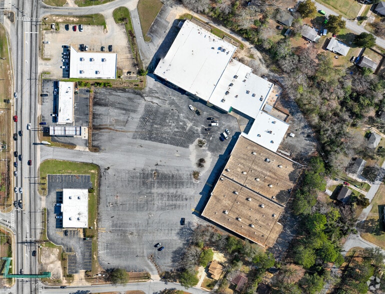 More Photos Of 928 Wright Dr, Columbus General Retail For Sale