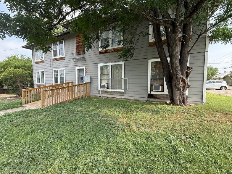 More Photos Of 541 Hammond Ave, San Antonio Apartments For Sale