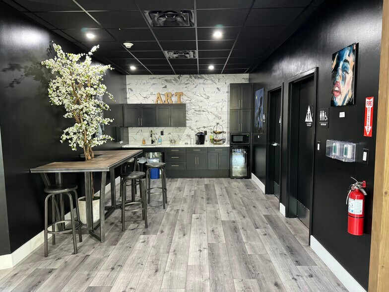 More Photos Of 3932 Ponderosa Rd, Shingle Springs Office For Sale