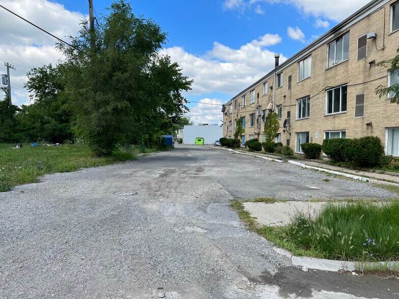 More Photos Of 18401 Joy Rd, Detroit Apartments For Sale