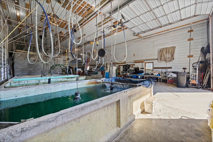 More Photos Of 6797 W Lakeshore Dr, Port Clinton Freestanding For Sale