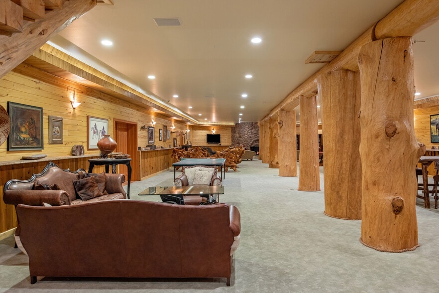 More Photos Of 1613 Black Canyon Rd, Heber Lodge Meeting Hall For Sale