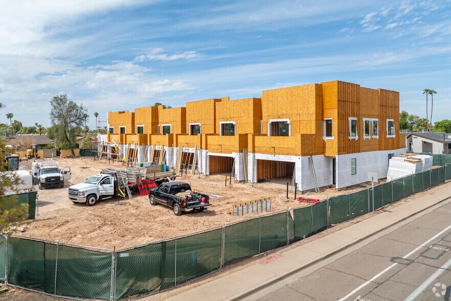 Primary Photo Of 3250 Country Club Way, Tempe Apartments For Sale