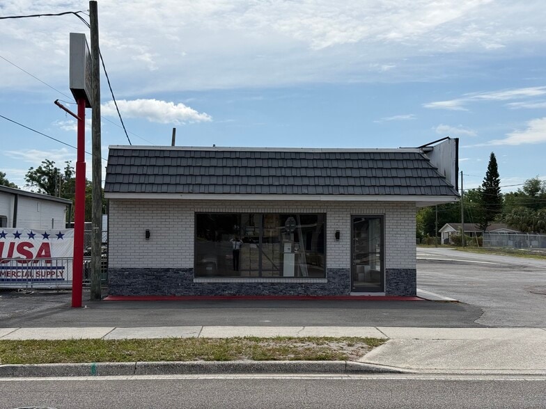 Primary Photo Of 9501 N Nebraska Ave, Tampa Freestanding For Sale