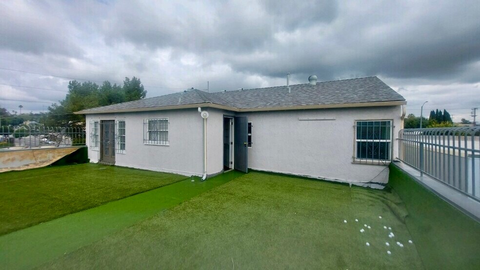 More Photos Of 1413 N La Brea Ave, Inglewood Restaurant For Sale