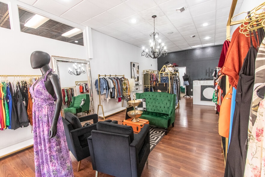 More Photos Of 208 N Main St, Blacksburg General Retail For Sale