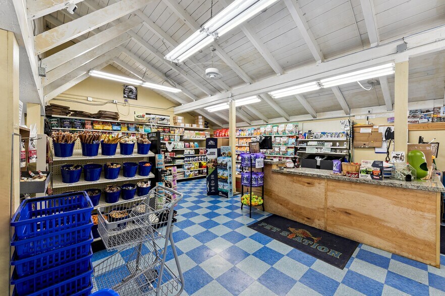 More Photos Of 2205 Lake Tahoe Blvd, South Lake Tahoe Storefront Retail Office For Sale