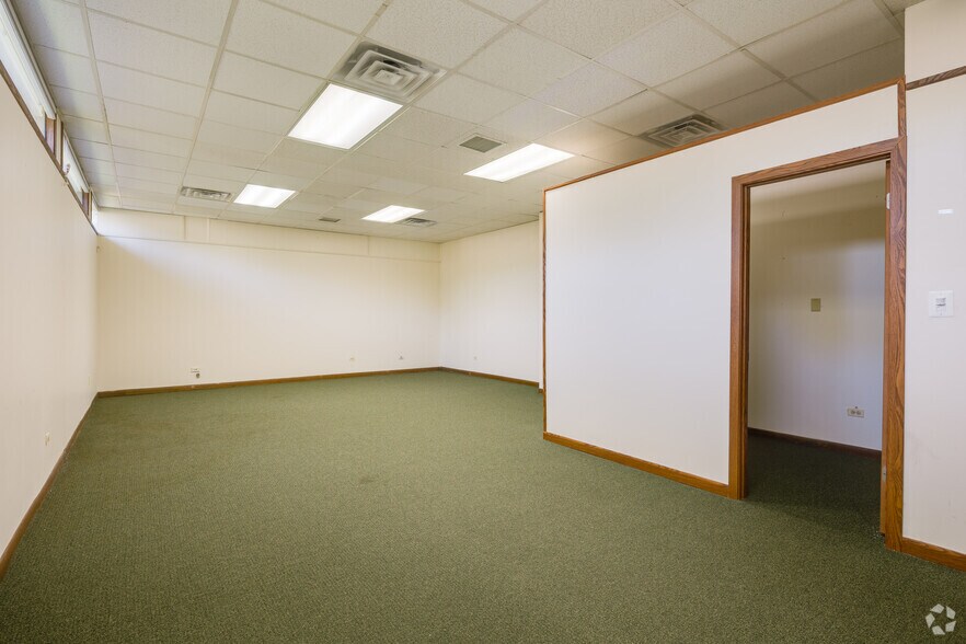 More Photos Of 12021 S Harlem Ave, Palos Heights Medical For Sale