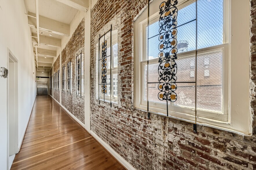 More Photos Of 311-313 W Baltimore St, Baltimore Apartments For Sale